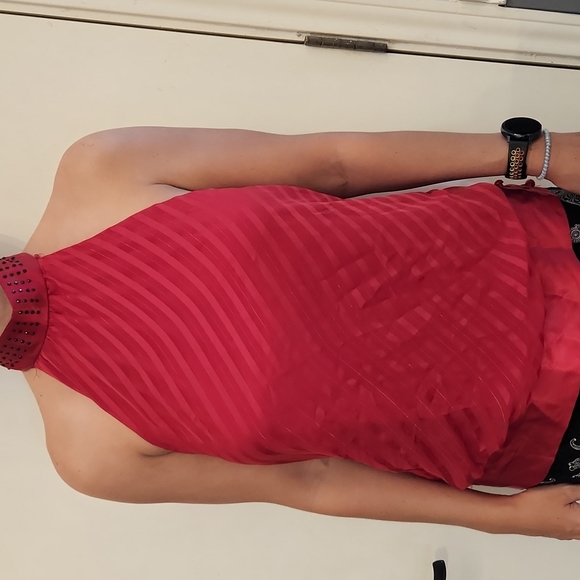 Papaya Tops - Red backless Halter top